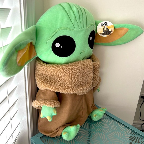 Disney Star Wars The Mandalorian Child/Baby Yoda/Grogu Pillowbuddy NWT - Picture 2 of 5